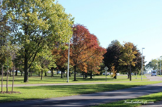 Niagara Falls, Goat Island and Three Sisters Islands