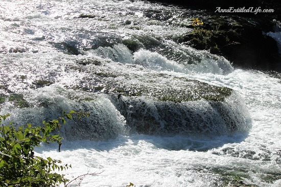 Niagara Falls, Goat Island and Three Sisters Islands