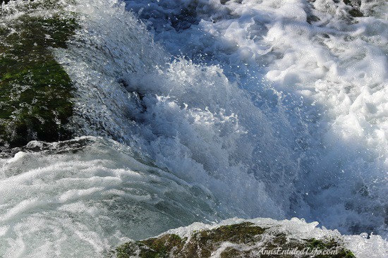 Niagara Falls, Goat Island and Three Sisters Islands