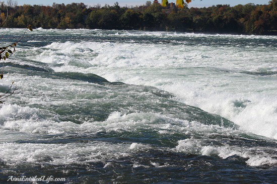 Niagara Falls, Goat Island and Three Sisters Islands