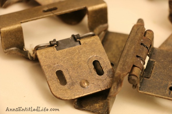 Easy Hands Free Cabinet Hardware Cleaning