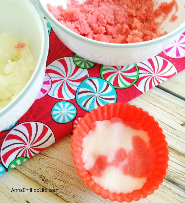 Easy DIY Peppermint Bath Bombs Recipe. Make bath and shower time  fresh and fabulous with these easy to make, Homemade Peppermint Bath Bombs. The cool aromatic scent of peppermint will energize your senses, clear your nasal passages and perk up your day! Use these Easy DIY Peppermint Bath Bombs to pamper and sooth yourself or give these homemade bath fizzies as gifts for any special occasion.