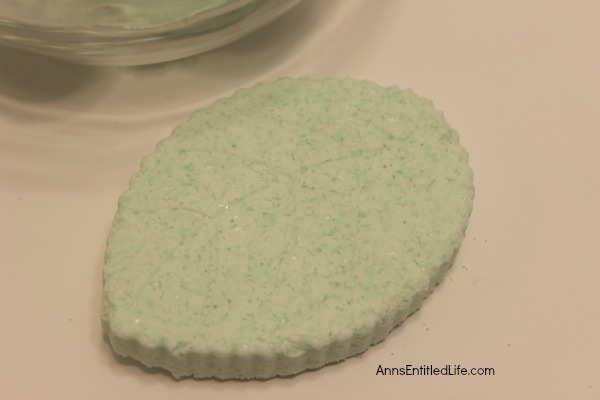 Eucalyptus Bath Bombs Recipe. Make bath and shower time wonderful with these easy to make, Eucalyptus Bath Bombs. The fresh aromatic scent of eucalyptus will sooth your muscles, clear your nasal passages and perk up your day! Use these Eucalyptus Bath Bombs  to pamper and sooth yourself or give these homemade bath fizzies as gifts for any special occasion.