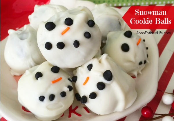 Snowman Cookie Balls Recipe.These adorable snowman cookie balls are a fun, easy to make cookie that your kids will love!