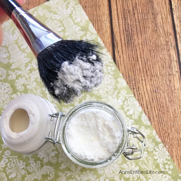 How To Make Your Own Dry Shampoo. Making your own dry shampoo is simple and inexpensive. Save yourself big dollars over salon and drug store brands, and know exactly what is in your dry shampoo by learning how to make your own sweet smelling dry shampoo with this simple three ingredient formula.