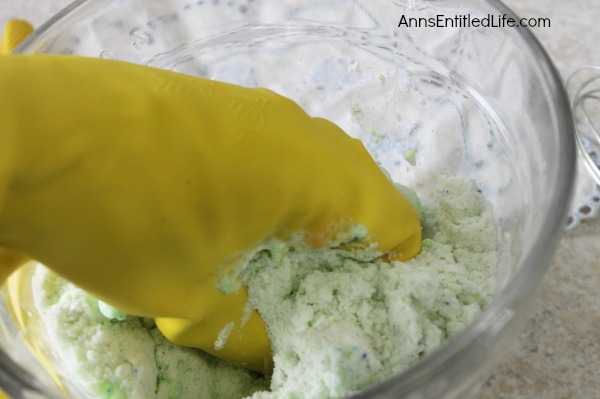 DIY Easter Egg Bath Bombs. Make your children something different for their Easter baskets this year with this fun DIY Easter Egg Bath Bombs recipe. Simple to make, these DIY Easter Egg Bath Bombs don't require many ingredients.