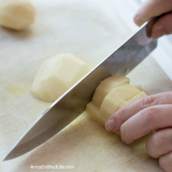 Canned Potatoes Recipe. A super easy home canning recipe with step by step tutorial photographs on how to can potatoes. In under an hour you can preserve your summer harvest of potatoes to enjoy year-round.