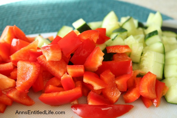 Greek Quinoa Salad Recipe. This easy to make, delicious Greek Quinoa Salad recipe is a wonderful lunch entree or great side dish. If you are looking for tasty quinoa recipe, try this Greek Quinoa Salad today!