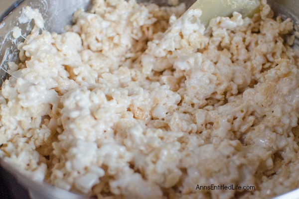 Edible Cereal Ornaments Recipe. Fun rice crispy cereal treats shaped like Christmas ornaments! These kid friendly, festive Edible Cereal Ornaments are easy to make and so delicious!