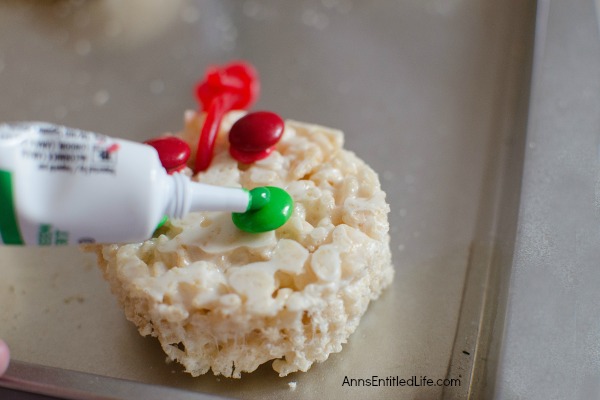 Edible Cereal Ornaments Recipe. Fun rice crispy cereal treats shaped like Christmas ornaments! These kid friendly, festive Edible Cereal Ornaments are easy to make and so delicious!