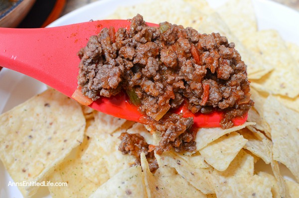 Nachos Deluxe. This fast and easy Nachos Deluxe recipe can be eaten as lunch or dinner, or served as a snack! Great for game day snacking, movie time, or anytime. This delicious treat is ready in under 20 minutes, and is oh so good!