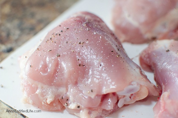 Baked Dijon Chicken Recipe in Foil. This Baked Dijon Chicken Recipe in foil is a delicious, easy to make chicken foil packet oven recipe. Juicy and tender, a hint of sweet mixed with a touch of salty makes for a wonderful flavor combination. Easy clean-up and fast prep are bonus features of this terrific foil meal!