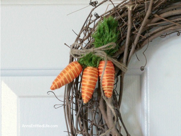 Easy DIY Bunny Butt Wreath. Bunny bottoms are adorable crafts. This cute, simple to make, bunny butt wreath is an inexpensive to make spring craft, perfect decor for your door, over your fireplace or on a wall.