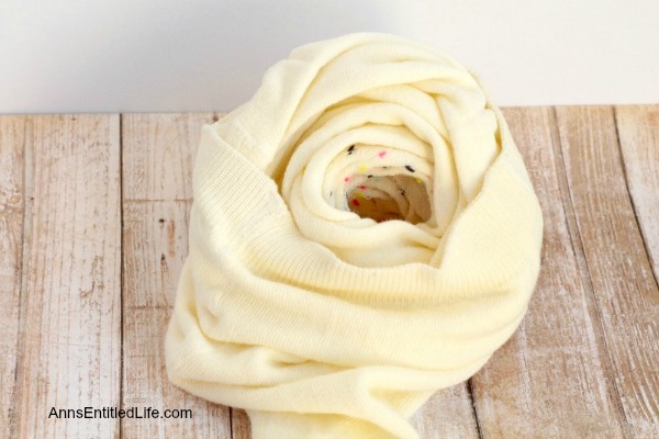 How to Make a Knot Pillow DIY Tutorial. You will not believe how simple it is to make this trendy pillow knot design. This knot pillow DIY version costs a whole lot less than a store bought pillow knot, and only takes about an hour to make.