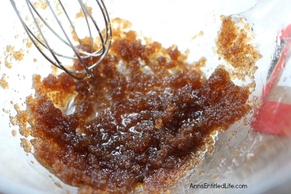 How to Make Brown Sugar Lip Scrub. Have dry, chapped lips? Exfoliate your lips with your own, homemade lip scrub. Try this delicious Brown Sugar Lip Scrub recipe. You can easily, and inexpensively, make your own Brown Sugar Lip Scrub by following these simple step by step instructions.