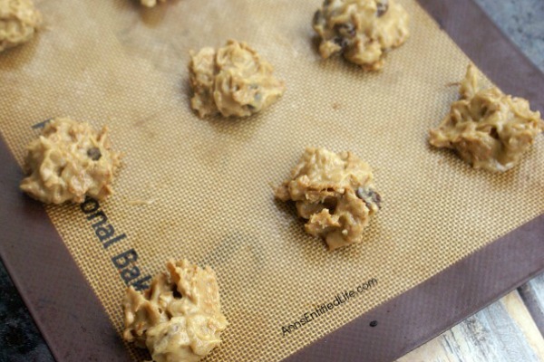 Raisin Bran Cereal Cookies Recipe. If you like raisin bran you will love these unique and easy to make Raisin Bran Cereal Cookies. Crispy on the outside, soft on the inside, these cookies are filled with the sweet taste of raisins!