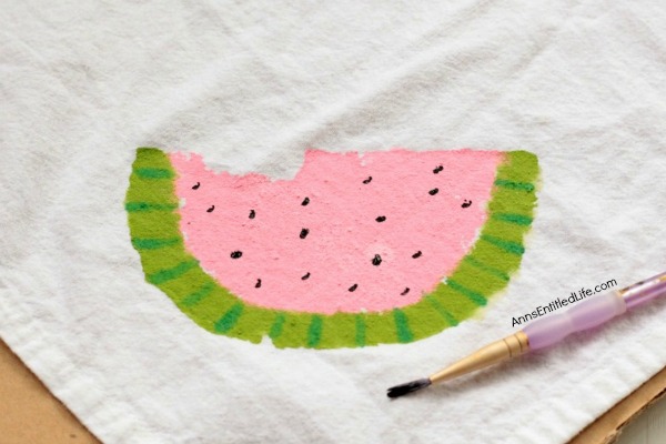 Watermelon Painted Napkins Craft. An easy, fun craft to make your own watermelon napkins using a sponge and acrylic paint! If you are looking for a fun summer napkin, a housewarming gift or shower present made with your own hands, this is it!