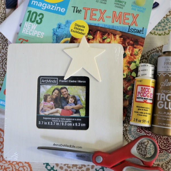Americana DIY Picture Frame. Looking for a cute Americana themed craft to display for Independence Day? This do-it-yourself picture frame is inexpensive and a very easy craft to make. It takes about an hour of your time from beginning to end to produce this 
