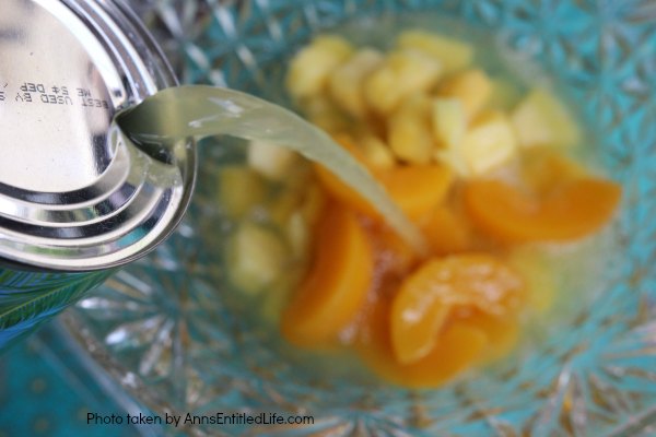 This Festive Pineapple Punch is a sweet and delicious party punch recipe that is simple to make. In just a few minutes you can have a great punch recipe that your family and guests will truly enjoy.
