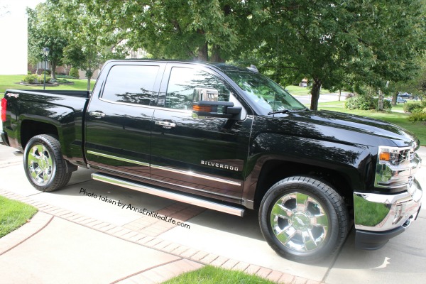 Another internet truck purchase - this one with Kelly Blue Book Instant Cash Offer program details! If you are thinking of buying a new vehicle, you need to read this post!