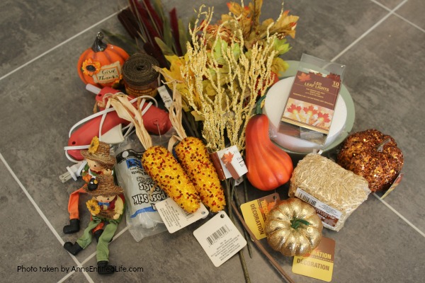 Dollar Store Craft: Lighted Thanksgiving Centerpiece. This lighted Thanksgiving centerpiece can be made with basics found at your local dollar store. If you are looking for an inexpensive, yet beautiful craft, you can make this lighted Thanksgiving centerpiece in about 30 minutes with these step-by-step instructions.