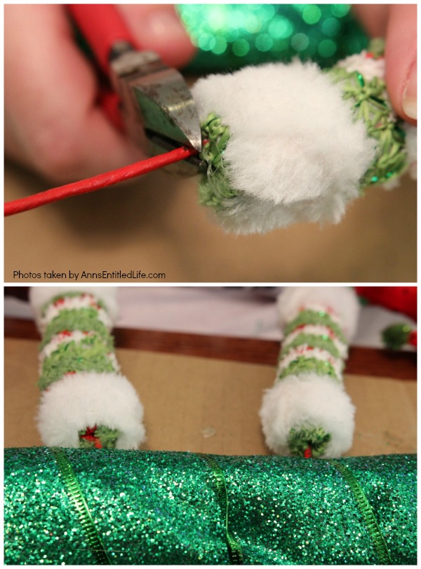 Christmas Elf Wreath Tutorial. This step-by-step tutorial will show you how to easily make this darling Christmas Elf Wreath in about 30 minutes. The templates are included in the post.