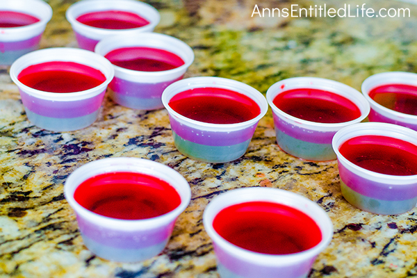 Jingle Bells Jello Shots Recipe. These fun and festive Jingle Bells Jello Shots are easy to make. If you have a holiday get-together and/or party between now and the holidays, make these gelatin shots for the over 21 crowd!! They really are good. And they will remind everyone of when they were 21 (or 18) again!