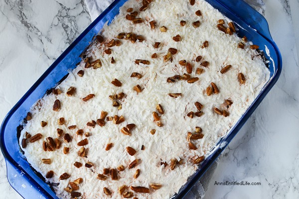 Chocolate Slush Cake Recipe. Rich, cool, creamy, and decadent, this chocolate slush cake is a great dessert to serve family and friends any time of the year. This is a delicious layered pudding cake that simply melts in your mouth.