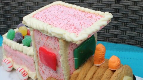 How to Make a Toaster Pastry Christmas Train