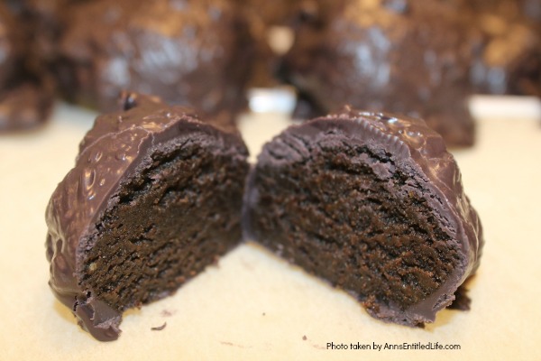 Peanut Butter Lumps of Coal Recipe. This no-bake, easy to make peanut butter lump of coal cookie recipe is a fun update to traditional lump of coal cookies. These peanut butter cookies are soft, moist, delicious, and only 4-Ingredients!