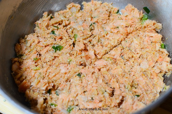 Easy Salmon Patties Recipe. This simple to make salmon recipe is great for using up leftover cooked salmon. Ready in about 15 minutes, these salmon patties are a fabulous lunch or dinner entrée.