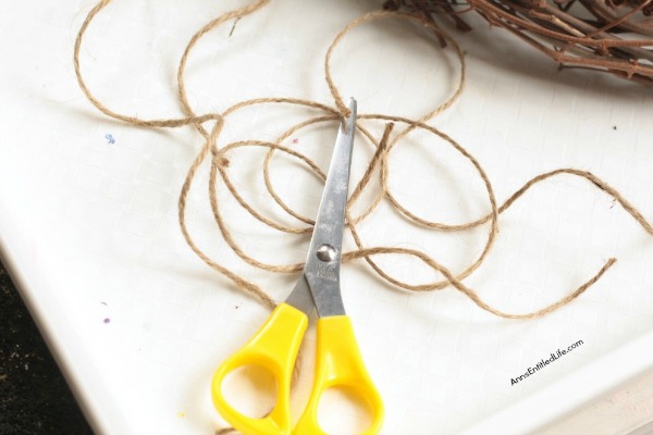 Simple Lavender Grapevine Wreath DIY. Encourage peace and relaxation in your home by making and using this scented lavender wreath. Easy to make, this simple lavender grapevine wreath comes together in about 15 minutes.