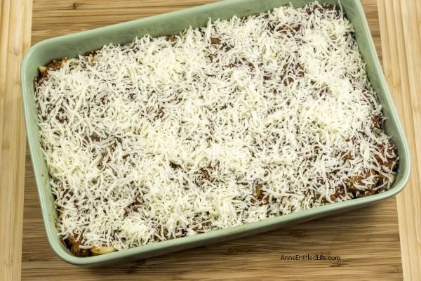 Macaroni Pizza Casserole Recipe. This baked Macaroni Pizza Casserole Recipe is an easy to make, crowd-pleasing pizza-tasting casserole that is the ultimate in comfort food. Your whole family will love it!