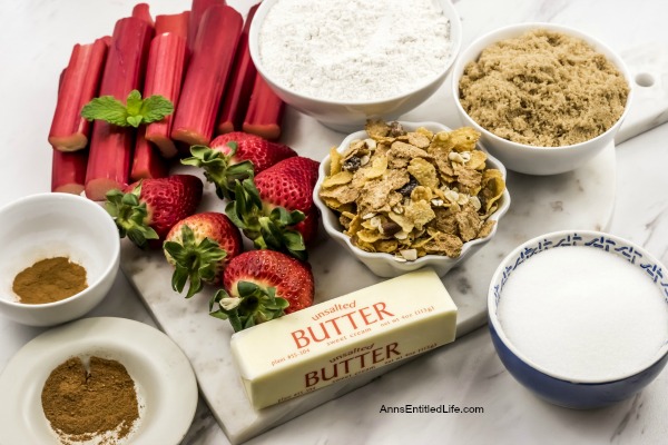 Strawberry Rhubarb Crisp. This amazing strawberry rhubarb dessert is a sweet-tart Strawberry Rhubarb Crisp Recipe that is not only fast and easy to make, but delicious as well.