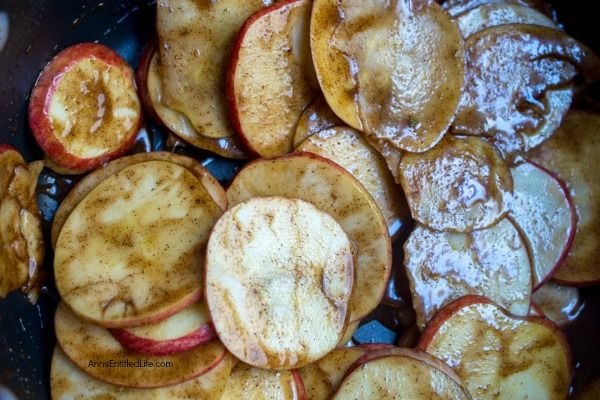 Apple Cinnamon Croissant Cake Recipe. The scent of crisp apples and cinnamon will fill your home while this tasty treat bakes in your oven. Your taste buds will be watering, and oh that first bite! This is simply an outstanding fall dessert recipe. This apple cinnamon croissant cake recipe is so easy to make. Believe me, your entire family will enjoy this fabulous pastry.