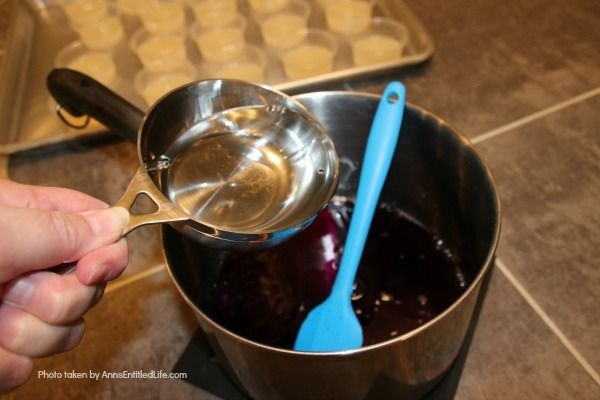 Peanut Butter and Jelly Jello Shots Recipe. This Peanut Butter and Jelly Jello Shots Recipe is the grownup version of your favorite childhood sandwich. If you liked PB&J sandwiches as a kid, you are going to love these PB&J jello shots as an adult. Simple to make, these jello shots are great for parties, tailgating, and more!