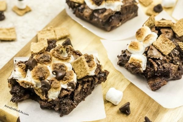 Golden Grahams S'mores Brownies Recipe. You do not need a campfire to get the great taste of S'mores. This updated twist on traditional s'mores is made with delicious, sweet golden grahams cereal. Great for parties and snacks, this easy to make golden grahams s'mores brownies recipe will quickly become a family favorite.