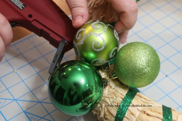 St. Patrick's Day Luck o' the Irish Wreath. Dress up your front door for St Patty's day with this easy to make St. Patrick's Day wreath door decoration. This is a fast, inexpensive wreath decoration that just might bring a bit of the luck o' the Irish your way.