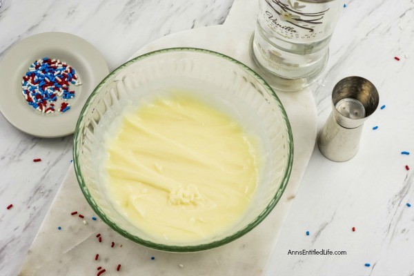 Red, White, and Blue Pudding Shots Recipe. This fabulous red, white, and blue pudding shots recipe is great for the 4th of July, Memorial Day, or any other patriotic holiday gathering. This boozy delight can be consumed as a pudding shot, or served in a larger dish as an after dinner dessert. Make these tasty treats for your next picnic, backyard BBQ, or holiday party!