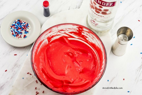 Red, White, and Blue Pudding Shots Recipe. This fabulous red, white, and blue pudding shots recipe is great for the 4th of July, Memorial Day, or any other patriotic holiday gathering. This boozy delight can be consumed as a pudding shot, or served in a larger dish as an after dinner dessert. Make these tasty treats for your next picnic, backyard BBQ, or holiday party!