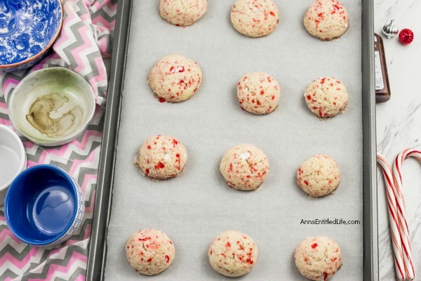 Candy Cane Cookies Recipe. These unique Candy Cane Cookies will make your entire house smell like Christmas! The cool, refreshing taste of peppermint is the perfect holiday flavor. Easy to make, these candy cane cookies are great for cookie exchanges and your holiday cookie platter.