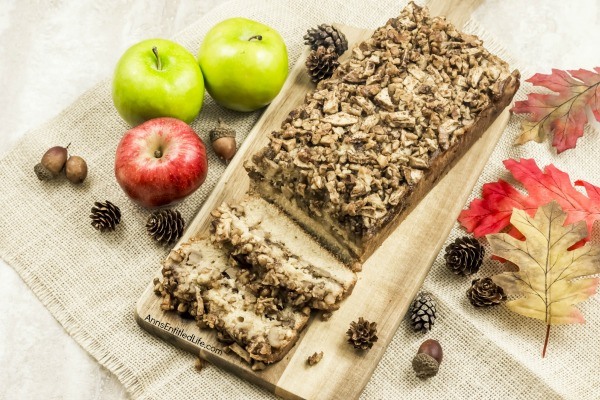 Cinnamon Apple and Walnut Holiday Bread Recipe. This great tasting cinnamon apple and walnut bread is perfect for breakfast, after-dinner dessert, or with a cup of coffee in the evening. The apple cinnamon combination makes this is a wonderful fall and winter loaf bread; the walnuts add some great texture. Moist and delicious, this is a fantastic, easy to make, loaf bread recipe.