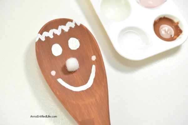 Wooden Spoon Craft: Gingerbread Spoon Puppet. This sweet little gingerbread spoon puppet looks good enough to eat, but it is actually wonderfully fun holiday decor your children (or you) can make quickly and easily by following these step by step directions. Great holiday fun for children of all ages!