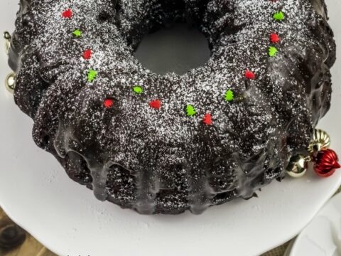 https://www.annsentitledlife.com/wp-content/uploads/2019/11/baileys-irish-cream-hot-chocolate-bundt-cake-recipe-vertical-03-480x360.jpg