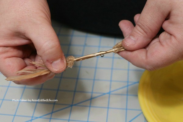 5 Minute Craft: Golden Snitch Ornament. Are you or your children Harry Potter fans? These easy to make golden snitch ornaments come together in under 5 minutes! Perfect for your tree, to give as a gift, or string for holiday decor.