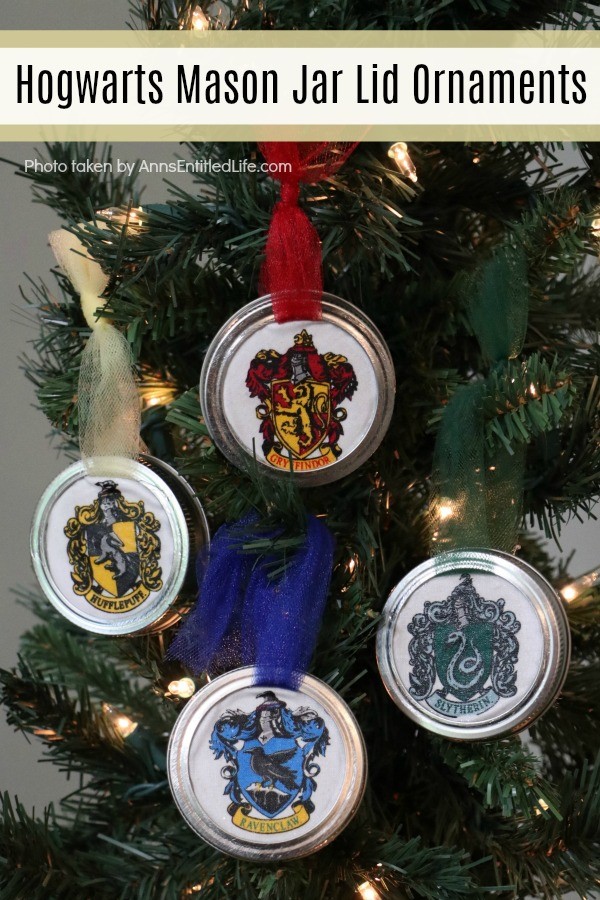 Hogwarts Mason Jar Lid Ornaments. Are you, or your children, Harry Potter fans? These easy to make Hogwarts Mason Jar Lid Ornaments come together in about 10 minutes! These are perfect for your holiday tree, to give as a gift, or for a Harry Potter or Hogwarts themed party.