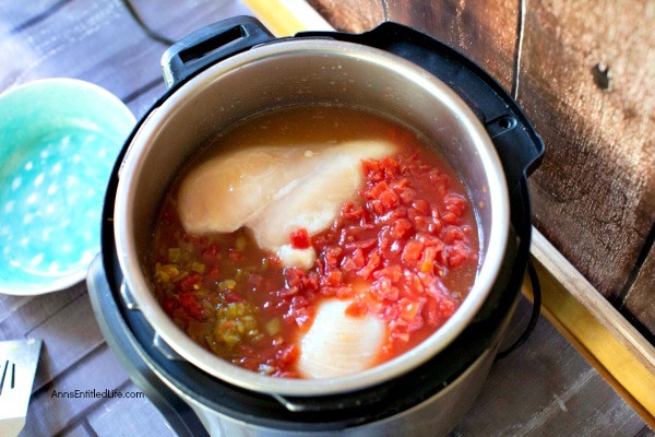 Instant Pot Chicken Gumbo Recipe. This easy to make instant pot chicken gumbo recipe is a flavor explosion on your tongue! Hearty, rich, with a spicy flavor, this combination of chicken, sausage and vegetables is a terrific lunch or dinner your whole family will enjoy!