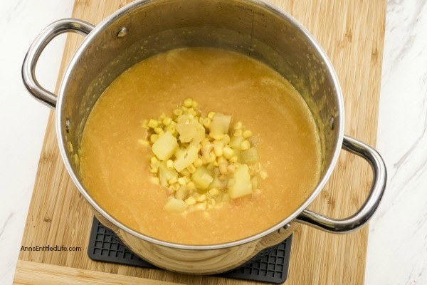 Easy Corn Chowder Recipe. A slightly sweet, slightly spicy corn chowder that is easy to make and simply delicious. Use frozen corn to make this fabulous corn chowder recipe any time of the year!