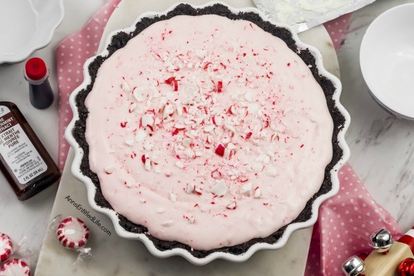 Peppermint Icebox Pie Recipe with Oreo Crust. The holidays are the perfect time to make this fantastic peppermint icebox pie recipe with an Oreo crust. The minty taste of peppermint makes the season come alive! This cool and delicious peppermint pie is perfect for your holiday dessert table.