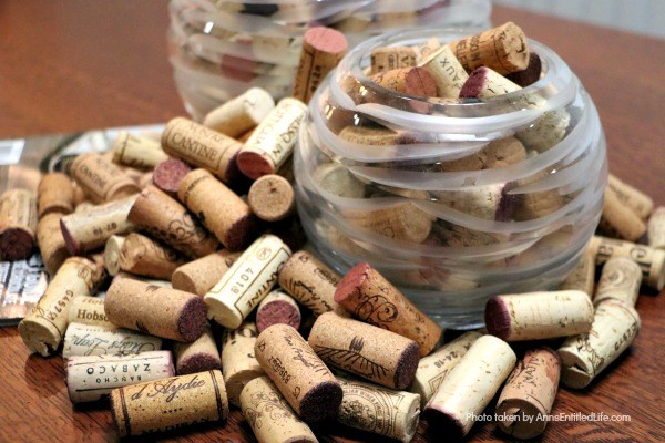 20 Creative Wine Cork Crafts Projects and Ideas. Like vino? Do you have a lot of wine corks? These wine cork craft project ideas are great ways to use those wine corks you have been saving. Whether you decide to keep these wine cork projects for yourself or give them to a friend with a bottle of wine as a gift, there is something for everyone on this terrific list of wine cork crafts!